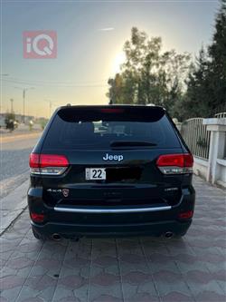 جیپ گراند شیرۆکی